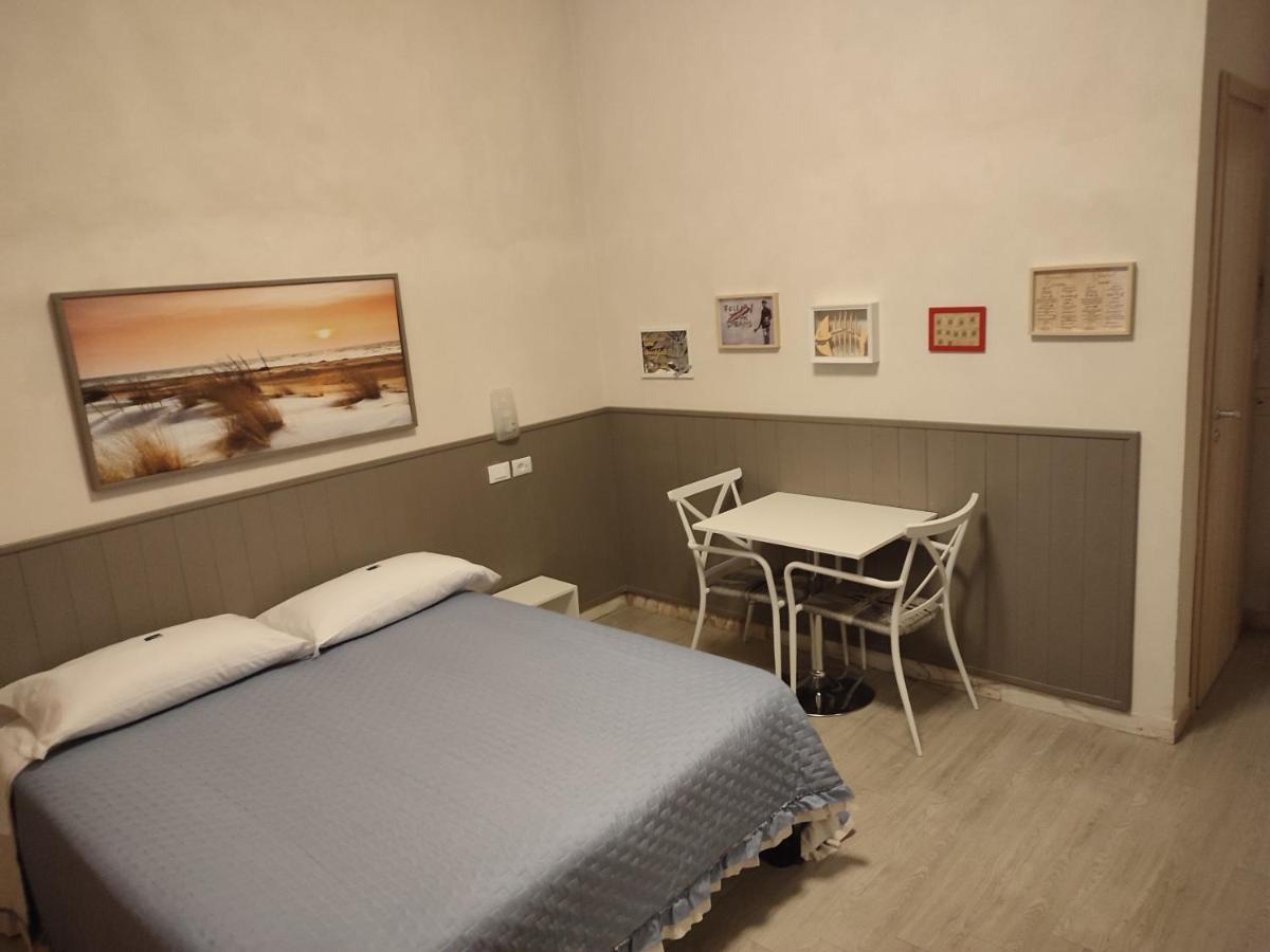 Euro Hotel Tirrenia Buitenkant foto