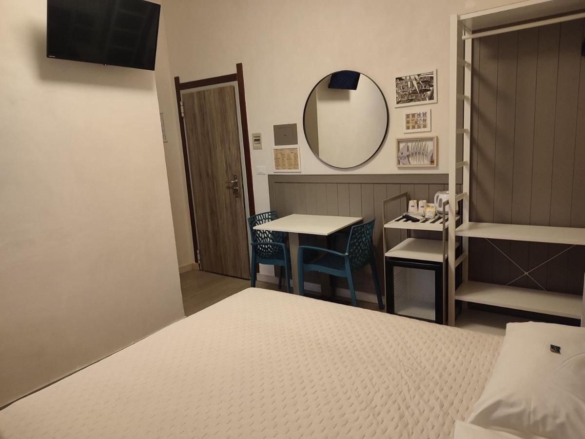 Euro Hotel Tirrenia Buitenkant foto